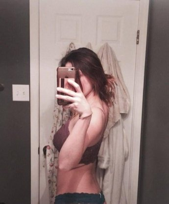 Анкета проститутки Алёночка - город Новый Чиркей, 23 года, №8165